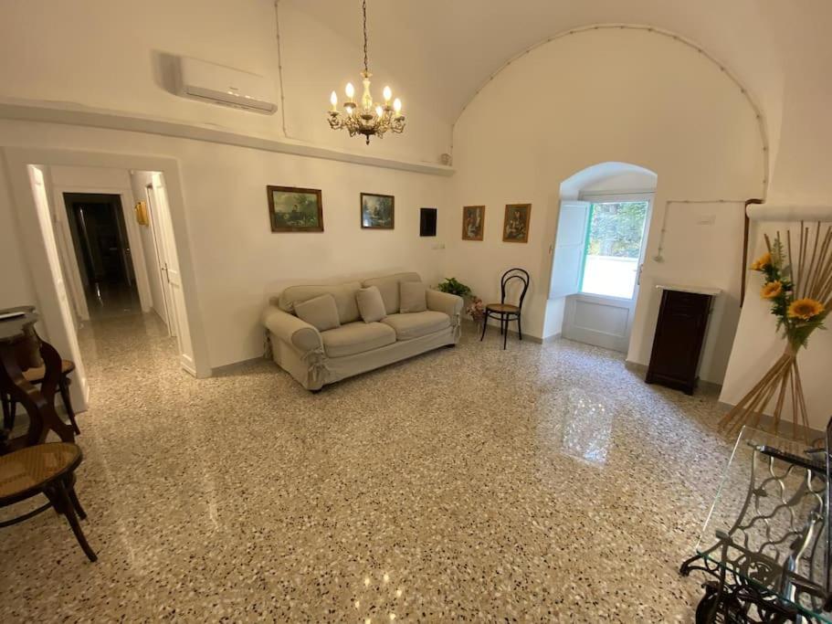 Отель Tenuta Lamanna Монополи Экстерьер фото